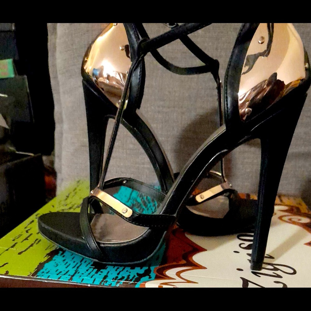 ZigiNY Soho faux leather heels